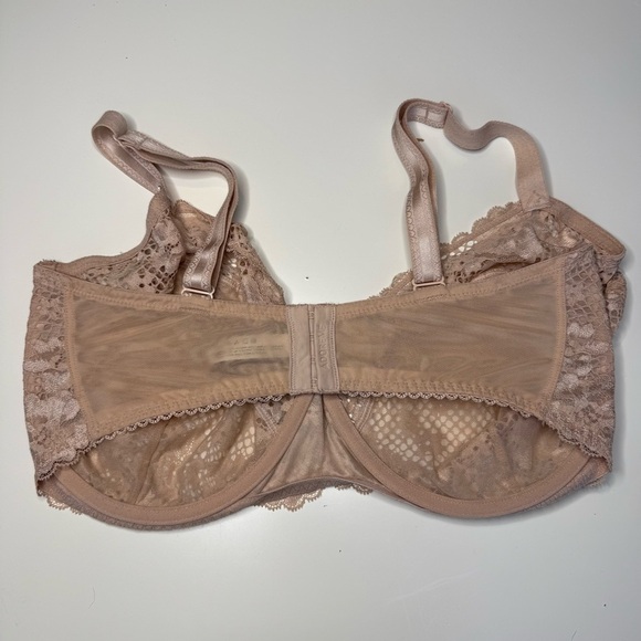 Adore Me Lace Underwire Bra Cream Tan Size 38I GUC - Picture 3 of 7